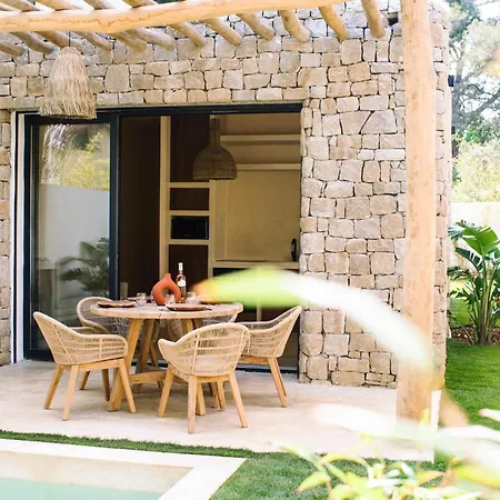 Alemagou Villa *